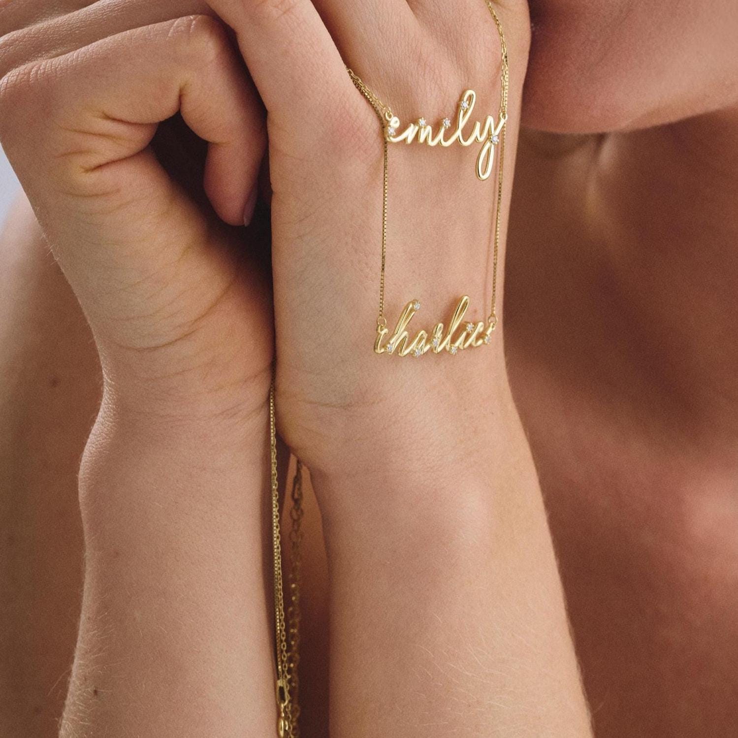 Starry Script Name Necklace in 14K Solid Gold Cable Chain