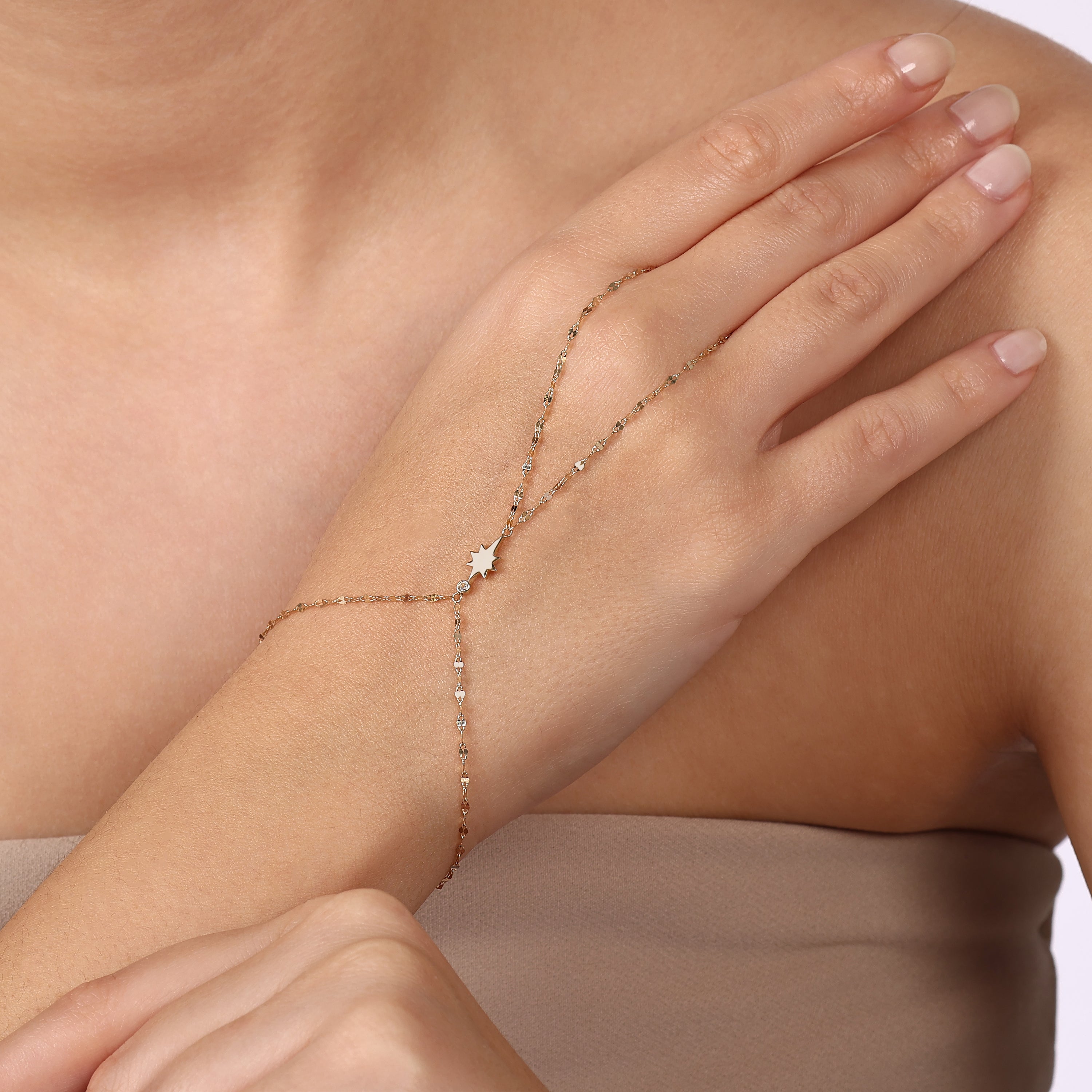 Stella Hand Chain