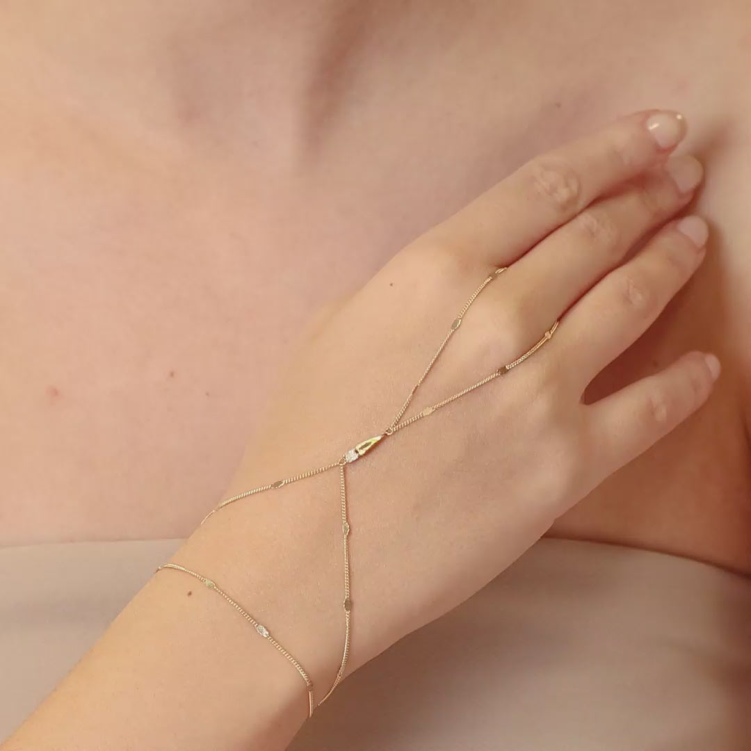 Claire Kite Layered Hand Chain in 14K solid gold — product video
